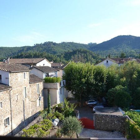 St Jean Du Gard : Spacious Apartment With Use Of Pool Saint-Jean-du-Gard Exterior foto